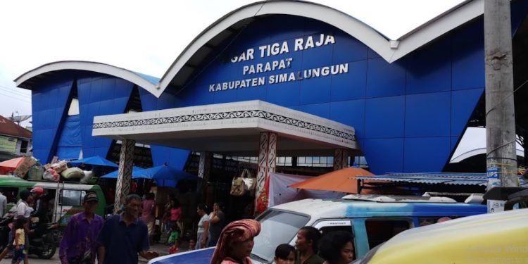 Pasar Tigaraja, Parapat, Kabupaten Simalungun (sumber:newscorner.id)