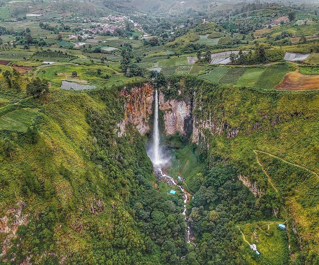 AIR TERJUN SIPISO-PISO / Sumber: wikipedia.org/wiki/Sipisopiso, Dok. NOVA BARUS, 2/4/2018