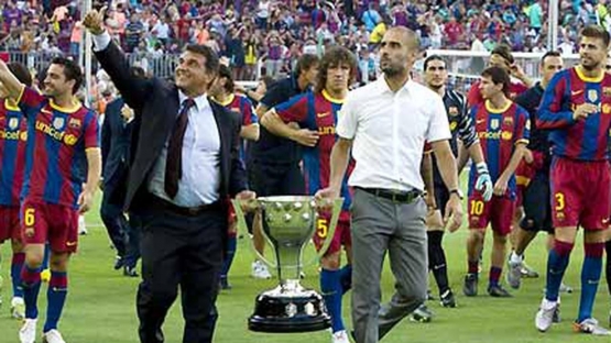 Joan Laporta (kiri) bersama Pep Guardiola merayakan kesuksesan Barcelona: www.liputan6.com