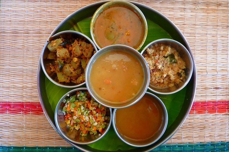 Ilustrasi Thali, salah satu hidangan khas India. Sama-sama punya industri hiburan yang luar biasa, makanan India masih kalah populer dibandingkan makanan Korea |Sumber: Pixabay via Kompas.com
