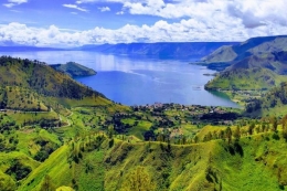 Pemandangan Kaldera Toba yang ditetapkan menjadi UNESCO Global Geopark (Dok. Kementerian Luar Negeri via Kompas.com)