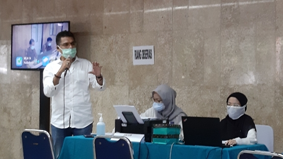 Petugas di ruang obserasi beri arahan/dokpri