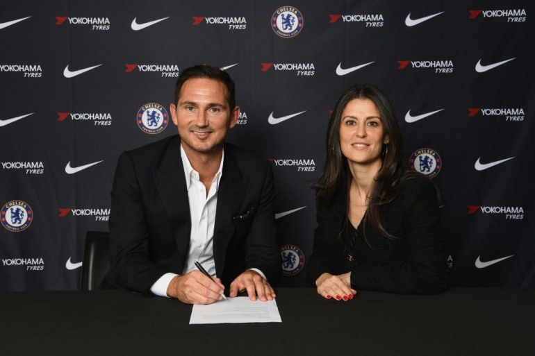 Marina Granovskaia saat memperkenalkana Frank Lampard sebagai pelatih baru Chelsea. | Foto: Darren Walsh/Chelsea FC/Getty Images via thechelseachronicel.com