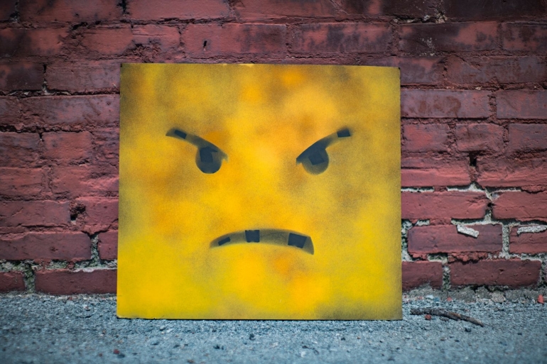 Apa pun teknik yang kita gunakan untuk mengendalikan amarah, semuanya itu menunjukkan kedewasaan sikap kita (ilustrasi: unsplash.com/Andre Hunter)