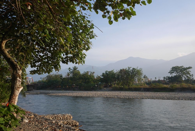 Sisi lain pemandangan Sungai Alas (Foto pribadi)