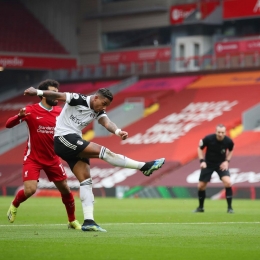 Momen Mario Lemina (Fulham) berhasil mencetak gol dengan tendangan kaki kanannya. | Sumber: https://www.instagram.com/fulhamfc/