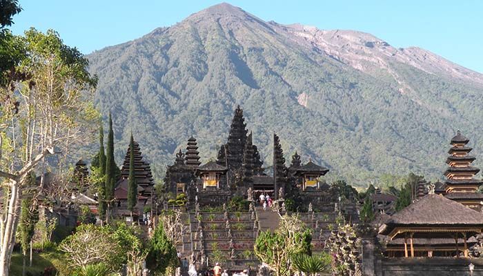 https://www.baliganeshatours.com/full-day-tours/kintamani-besakih-temple/