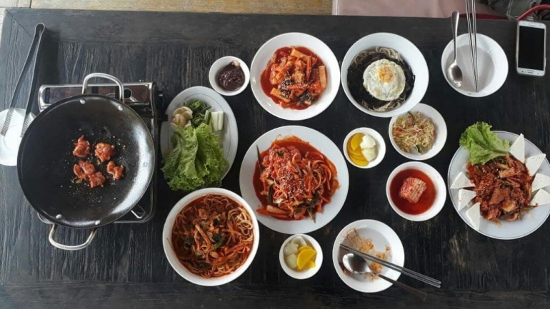 Makanan ala dae Jang Geum Resto sumber foto : Jogjakita.co.id