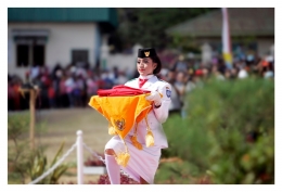 Pembawa Baki Sang Merah Putih pada upacara HUT RI ke 70 tahun 2015 di lapangan Ngaralamo Ternate. (17/8/2015) - dok. pribadi
