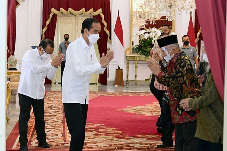 Presiden Joko Widodo menerima kedatangan mantan Ketua MPR sekaligus anggota tim TP3 Amien Rais(BPMI Sekretariat Presiden)
