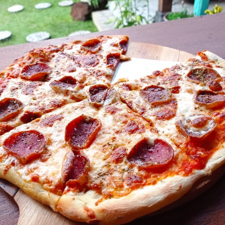 Satu slice Pizza yang lezat ini tentu tidak cukup. Dokpri asli