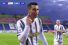 Selebrasi gol ketiga Ronaldo saat melawan Cagliari. (Sumber: talksport.com)