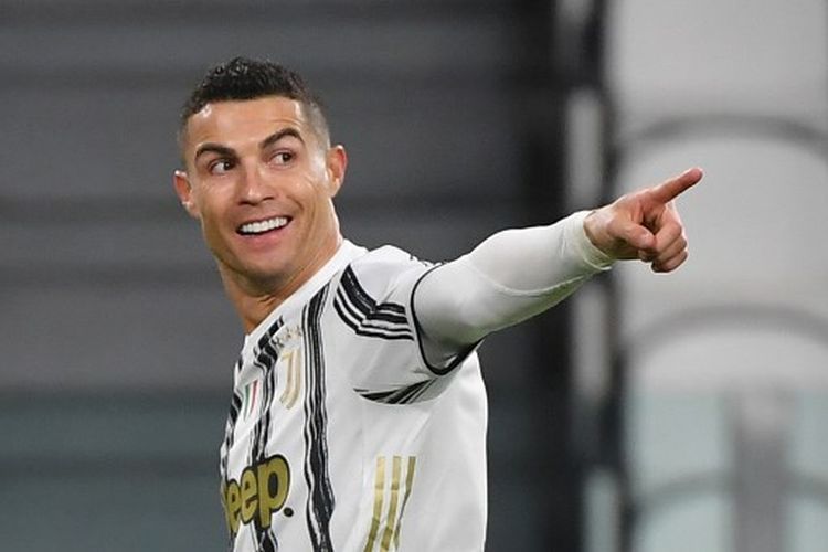 Cristiano Ronaldo saat merayakan gol pada laga pekan ke-21 Liga Italia yang mempertemukan Juventus vs AS Roma di Stadion Allianz, Sabtu (6/2/2021).(AFP/ ISABELLA BONOTTO)