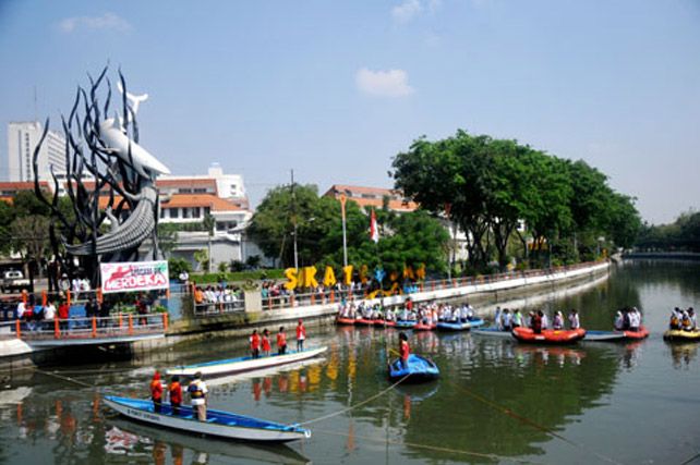 Sungai di Surabaya semakin bersih (foto: suarasurabaya.net) 