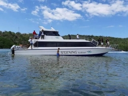 Fast Boat yang digunakan untuk menyabrang ke Pulau Nusa Penida. / dokpri