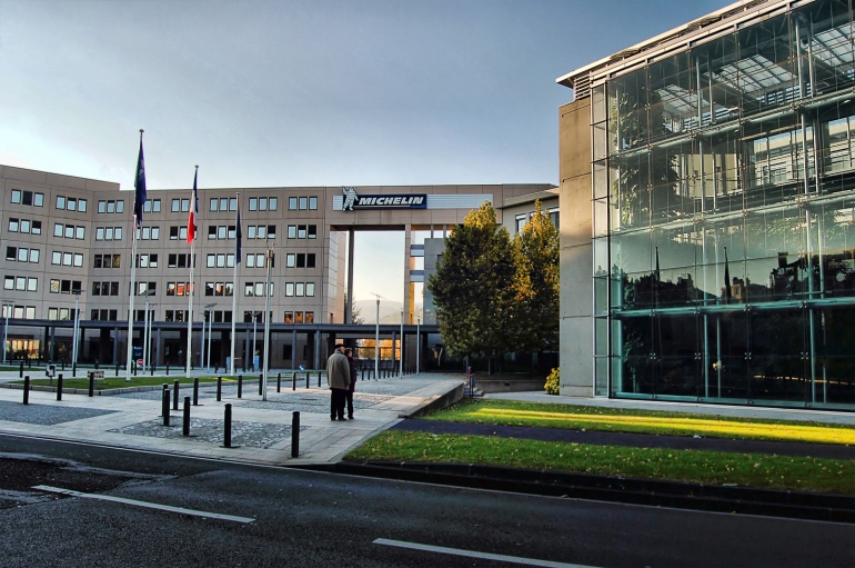 Kantor Pusat Michelin di Clermont-Ferrand, Prancis. Sumber: Fabien1309/ wikimedia