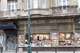 Toko buku di salah satu sudut Kota Praha (Dokpri)