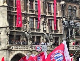 Marienplatz saat perayaan kemenangan Bayern München (Dokumentasi pribadi)