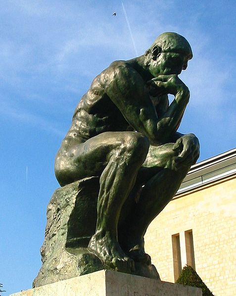 The Thinker karya Auguste Rodin di Museum Rodin, Paris (psychologytoday.com).