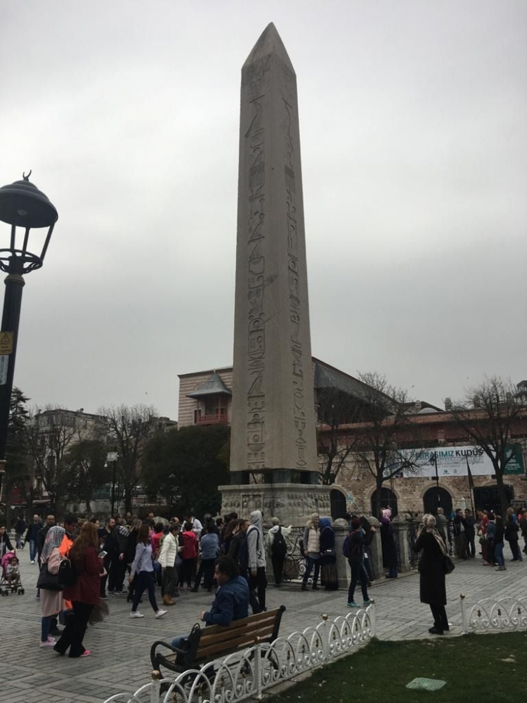 Obelisk Theodosius: Dokpri
