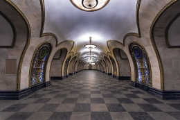 Stasiun Novoslobodoskaya di Circle Line (Sumber: Florstein)