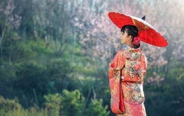 https://anibee.tv/fashion/sudah-tahu-belum-sejarah-dan-fakta-kimono-jepang-kenali-juga-jenis-jenisnya/