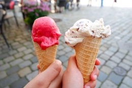 Es krim yang kami beli di Neumarkt (Dokumentasi pribadi)