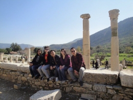 Di Efesus, Izmir | Sumber: dokumentasi pribadi