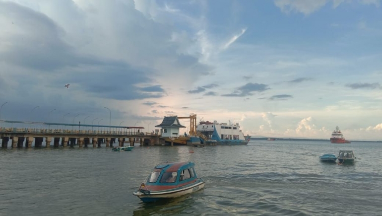 Dokumentasi Pribadi Ali Musri Syam @AMS99_Pelabuhan Ferry Penajam Paser Utara