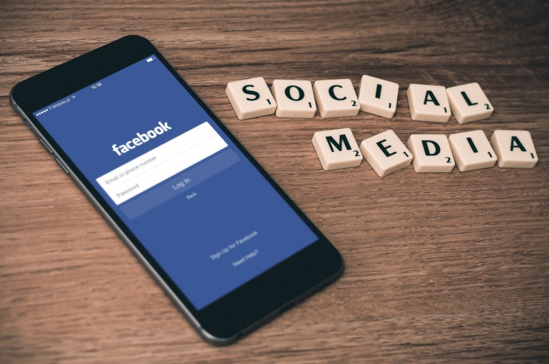 Media sosial sebagai ladang sensivitas dan sebagai sarana propaganda dari pihak luar. Foto dari Pixabay