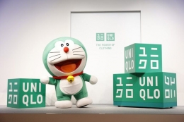 Doraemon berubah dari biru menjadi hijau untuk kampanye lingkungan (Courtesy: Uniqlo.co)