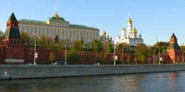 Great Kremlin Palace & Ivan the Great Bell Tower. Sumber: koleksi pribadi