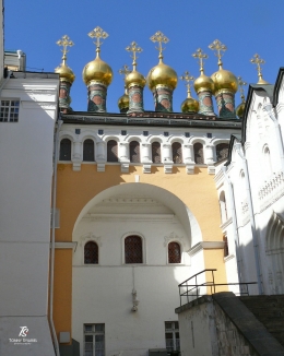 Church of the Nativity - Kremlin. Sumber: koleksi pribadi