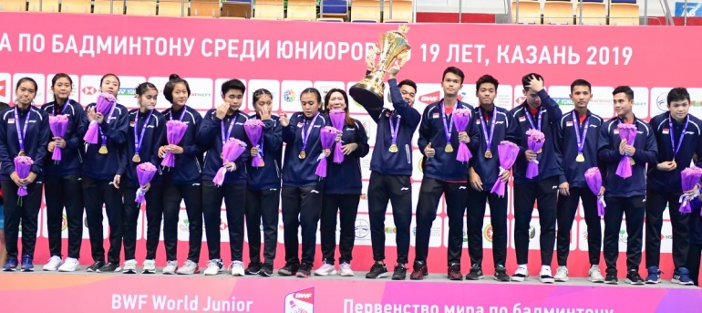 Putri KW menjadi bagian dari skuad muda Indonesia yang menjuarai Suhandinata 2019 di Kazan, Rusia: https://bwfbadminton.com/