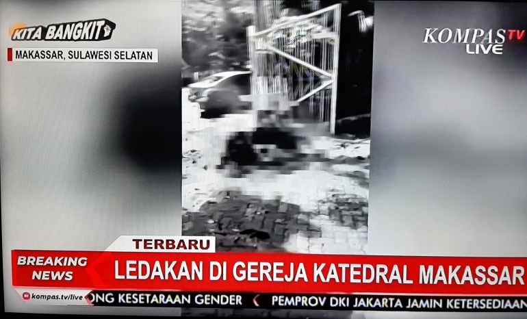 Breaking News: Ledakan di Depan Gereja Katedral Makassar, Diduga Bom Bunuh Diri (sumber: kompasTV)