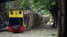 Ilustrasi kereta pengangkut tebu bahan dasar pembuatan gula. (FOTO: KOMPAS/FERGANATA INDRA RIATMOKO)