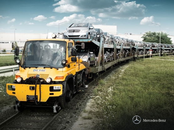 Unimog U beroperasi diatas rel Kereta/Mercedez Bens