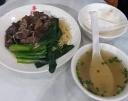 Beef Brisket Noodle Sister Wah Hong Kong|Dokumentasi pribadi Alexander F