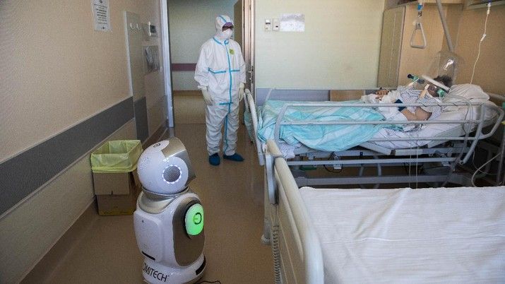 Robot dalam Dunia Kesehatan (Source: CNBC Indonesia) 
