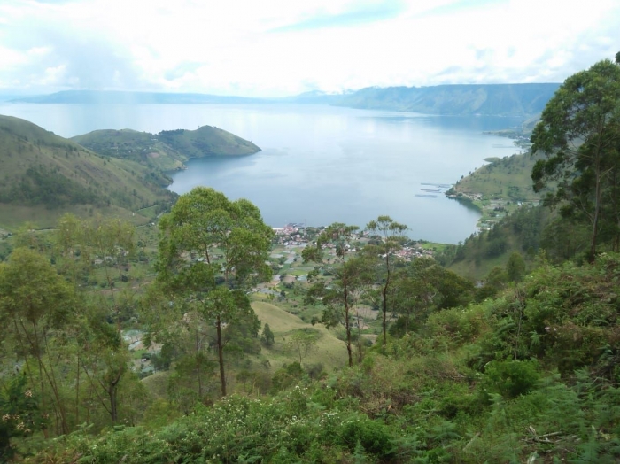 Pemandangan Danau Toba dari Sapo Juma, Merek (Dokpri)
