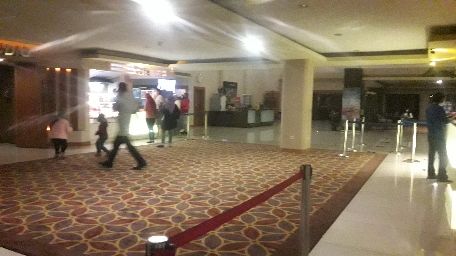 Awal Maret salah satu bioskop di Malang masih begitu sepi meski akhir pekan (dokumentasi pribadi)