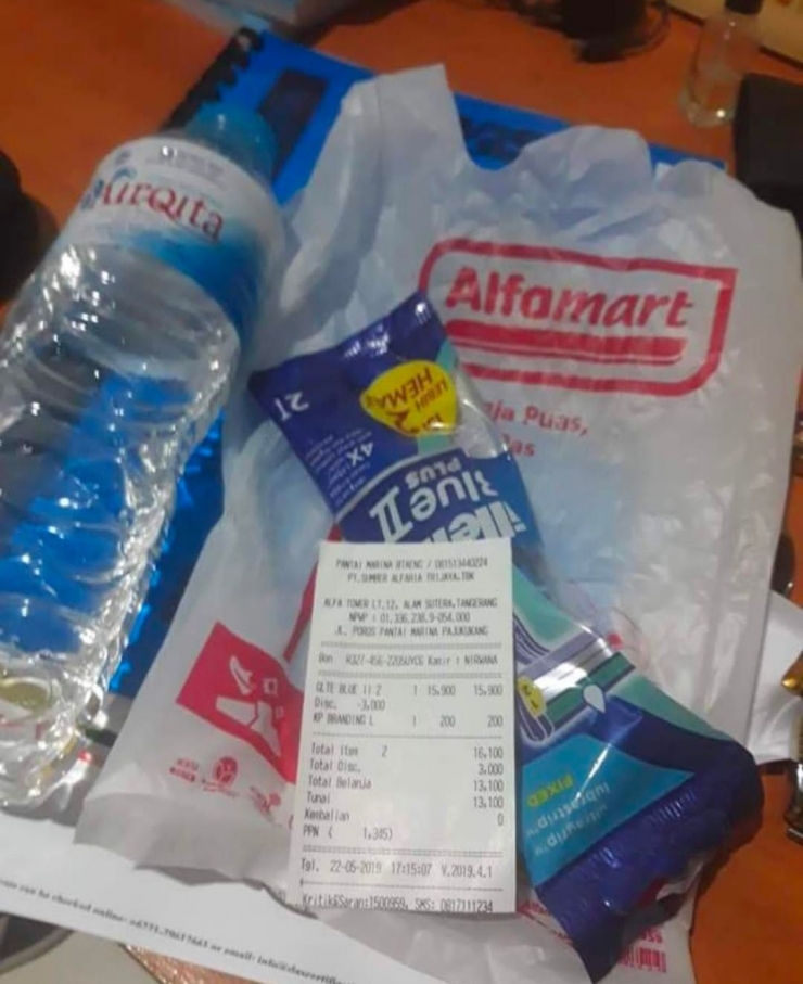 Ilustrasi: Penggunaan wadah belanja atau sebut kantong plastik wajib disiapkan oleh pedagang dalam amanat KUH Perdata. Sumber: Dok.Pribadi