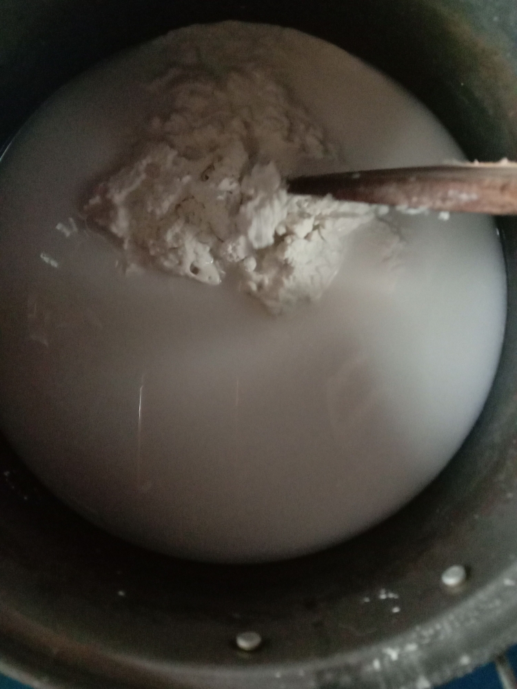 Larutkan tepung-dokpri