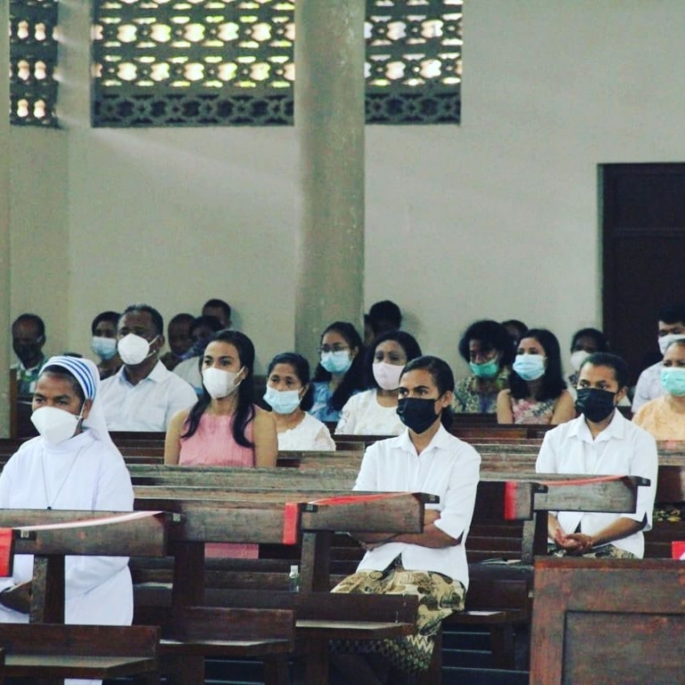 foto.dok.pribadi/Misa kamis putih di Gereja Katedral Atambua dengan penerapan protokol kesehatan