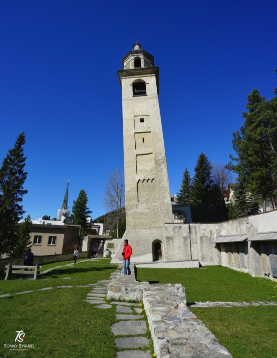 Menara Miring St. Moritz. Sumber: koleksi pribadi