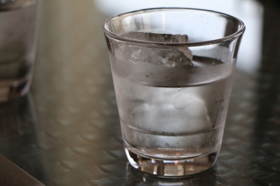 Air dingin tidak akan menggagalkan dietmu! (Image by insightzaoya from Pixabay)