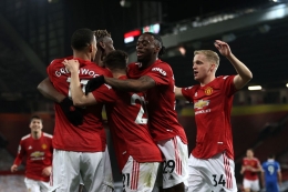Pemain Manchester United merayakan gol ke gawang Brighton & Hove Albion. (via thebusbybabe.sbnation.com)