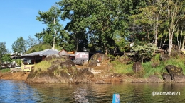 Lokasi Batu Cinta di tepi situ Patenggang (Foto : dokpri)