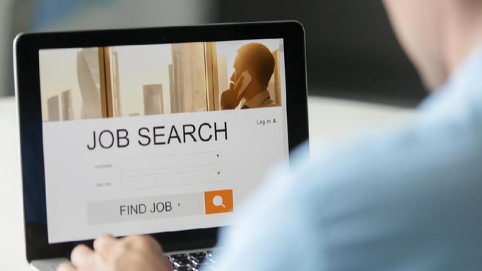 Ilustrasi mencari pekerjaan (Sumber: shutterstock.com)