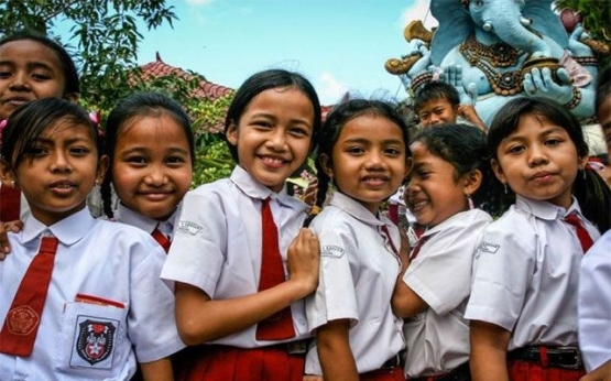 sumber: https://www.mkorsoutlet.com.co/10-fakta-tentang-pendidikan-perempuan-di-indonesia/
